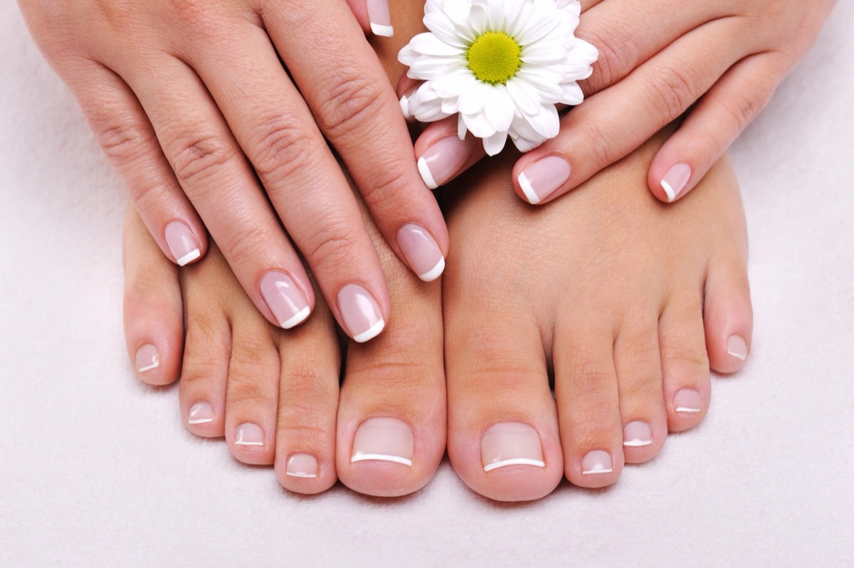 PEDİKÜR 60 DK